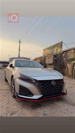 نيسان ألتيما